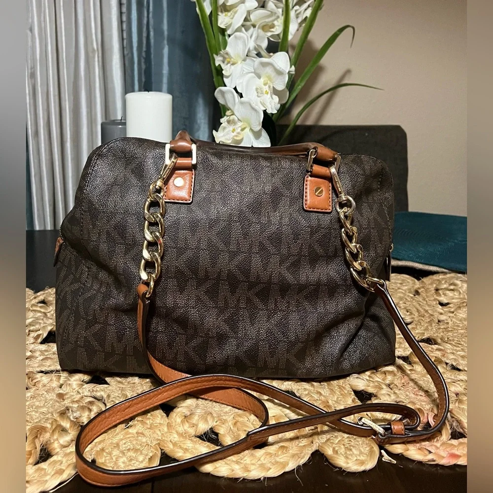 Michael Kors Kirby Satchel - Picture 2 of 12